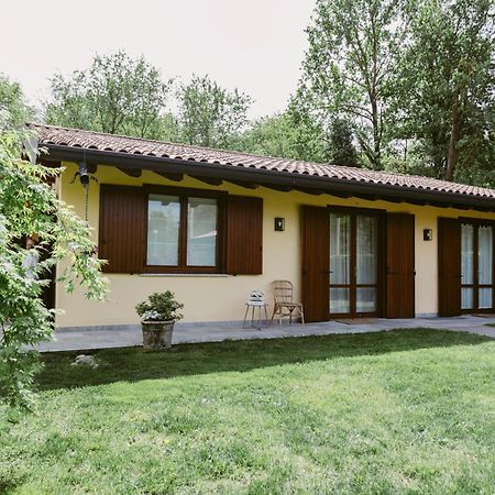 La Casetta Malpensa Guesthouse คาเซ นูโอเว ภายนอก รูปภาพ