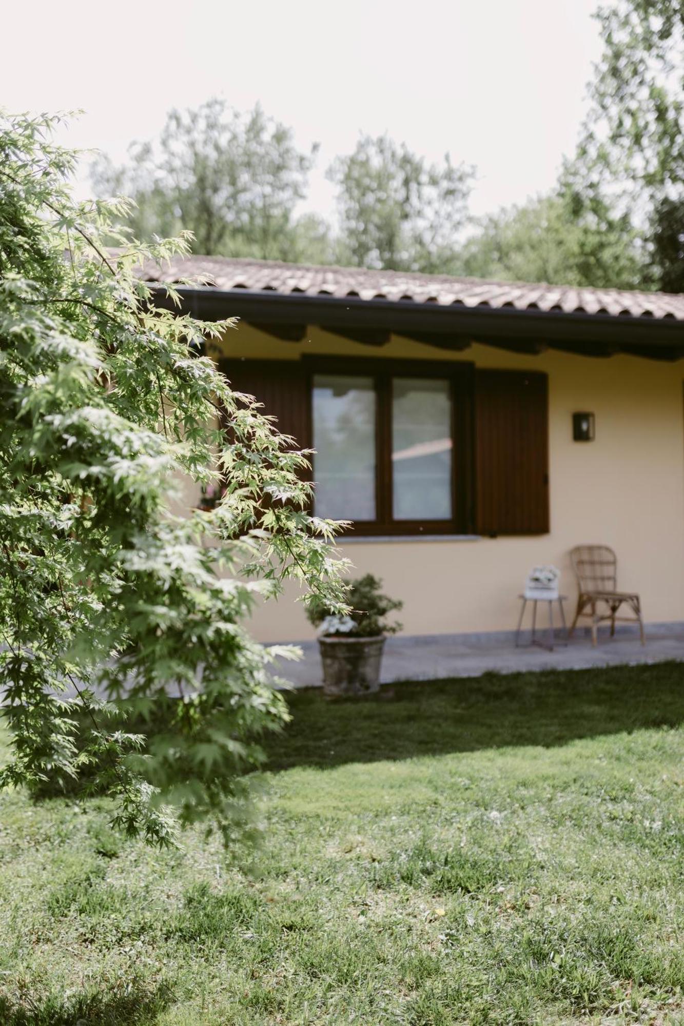 La Casetta Malpensa Guesthouse คาเซ นูโอเว ภายนอก รูปภาพ
