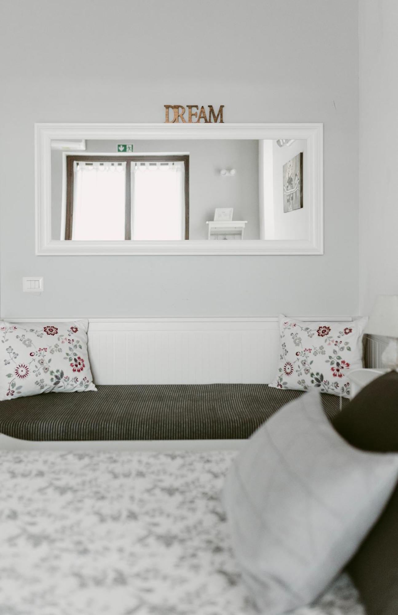 La Casetta Malpensa Guesthouse คาเซ นูโอเว ห้อง รูปภาพ